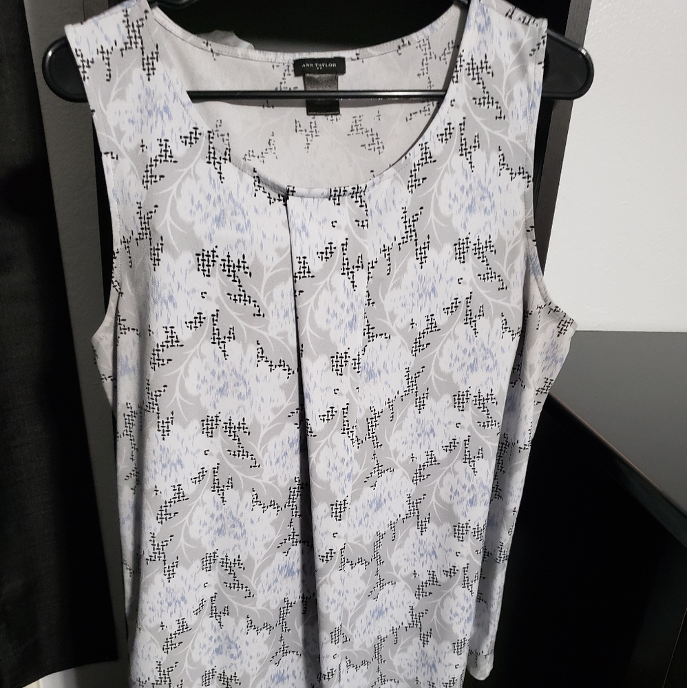 Ann Taylot Sleeveless Blouse